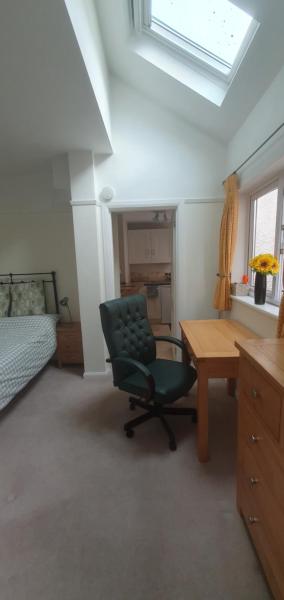 Merton House, fully serviced studio apartment